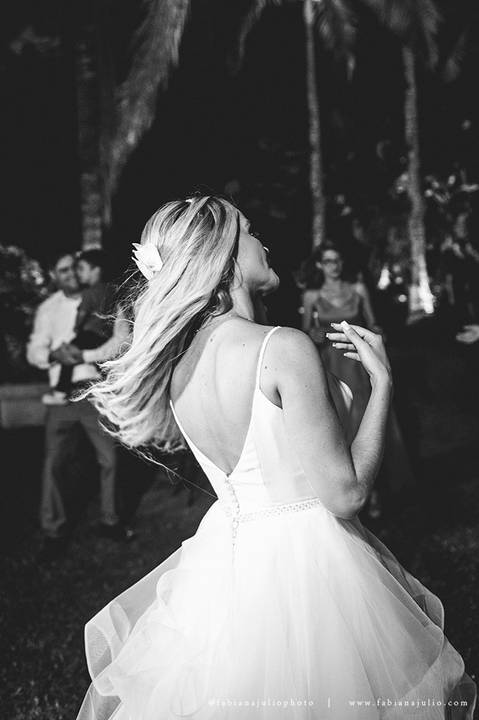 CASAMENTO, RANCHO DA PRAIA, CASAMENTO DE DIA, NOIVA MINIMALISTA, NOIVA LOIRA, NOIVO DE CINZA, FOTOGRAFIA PARA SEMPRE, FOTORAFIA DE CASAMENTO, CASAMENTO RUSTICOM MISTURA FEMININA, DECORACAO EM TOM PASTEL, TONS NEUTROS, MADRINHA DE ROSA'