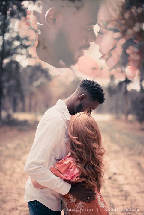 ensaioi de casal, estrada, flores, look florido, ensaio em itirapina, ensaio no morro do facao, fotos de casais, look preto para ensaio, look florido para ensaio'