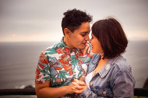 sesión de fotos de pareja,  en exterior,  lgtb'