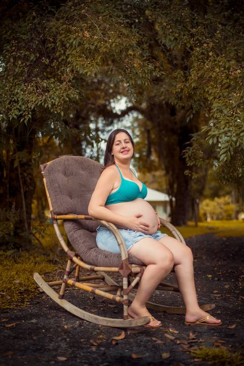 sesión de fotos embarazadas cerca de mi, sesion de fotos de embarazada al aire libre, fotos al aire libre de embarazadas'