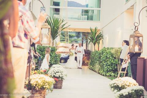 Ricardo da Costa Award Winning Wedding Photographer Maresias Sp Beach Australia'