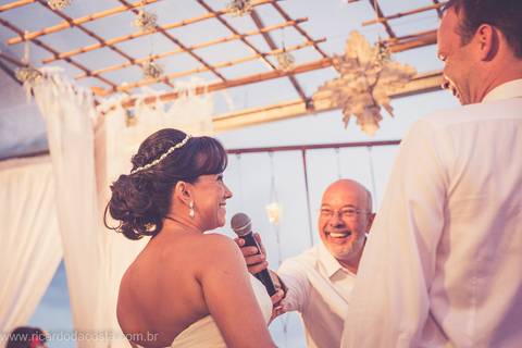 Ricardo da Costa Award Winning Wedding Photographer INbOSTON Beach Australia'