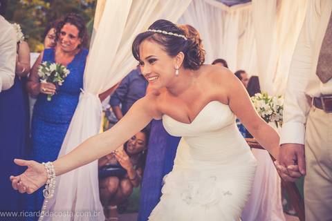 Ricardo da Costa Award Winning Wedding Photographer INbOSTON Beach Australia'