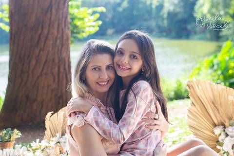Ensaio Mãe e Filha Ao Ar Livre Dia das Mães'