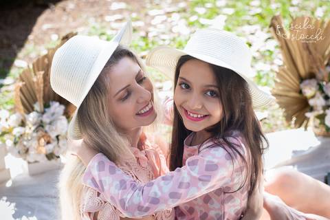 Ensaio Dia das Mães Mãe e Filha Ao Ar Livre Parque da Aclimação'