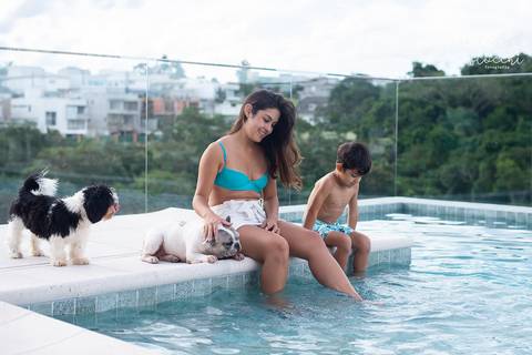 Ensaio Mãe e Filho com Cachorro Em Casa SP Zona Sul'