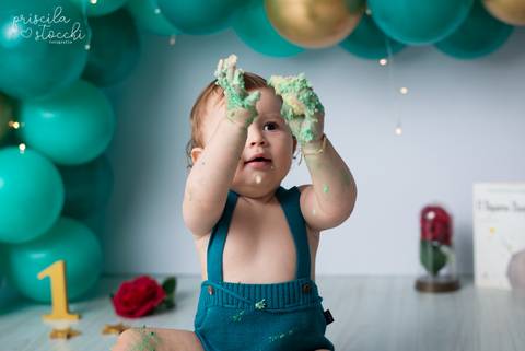 Smash the Cake com Arco de Balões SP Zona Sul'