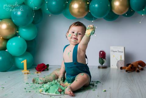 Ensaio 1 ano com bolo com balões SP'
