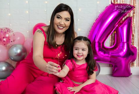 Ensaio de Aniversário Mãe e Filha Estúdio São Paulo'