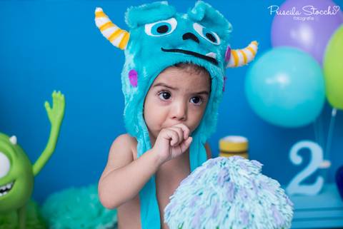 Smash the Cake 2 anos Monstros SA São Paulo'