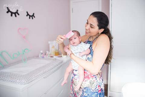 Ensaio Newborn Lifestyle com a vovó em casa banho SP'