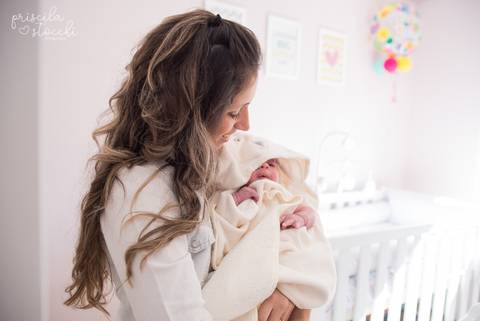 Ensaio Newborn Lifestyle em casa banho SP'