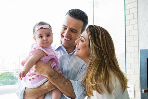 Fotos de Família Bebê 6 meses Lifestyle em casa SP'