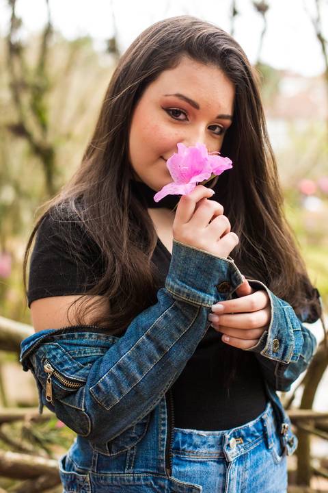 Ensaio de 15 anos da Duda na Praça Província de Shiga'