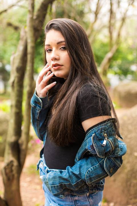 Ensaio de 15 anos da Duda na Praça Província de Shiga'