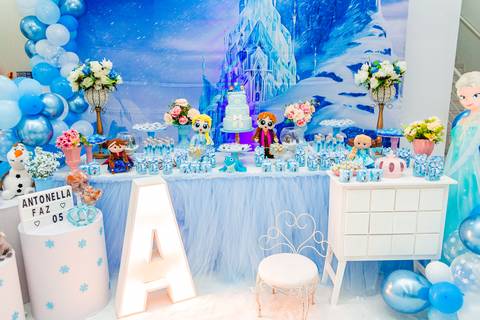 foto de decoração de aniversário infantil da frozen em marília'