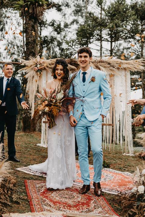 fotógrafo joinville, fotógrafo de casamento joinville, casamento joinville, fotografia de casamento santa catarina, casamento campo alegre, casamento boho, saída de casamento, chuva de arroz, saída dos noivos, noivos felizes'