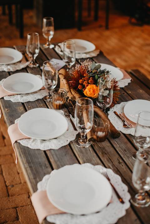 festa de casamento; mesa de festa de casamento; decoração mesa de casamento; flores para casamentos; porcelana para casamento;'
