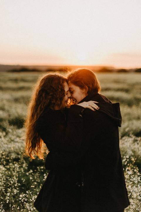 casal homoafetivo,casal,casais homoafetivos,casal homossexual,casal com filho,casal lgbt,casal lgbtq,homo,casais homossexuais,intimidade do casal,casal de pais,casal lésbico,'