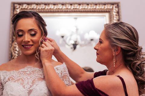 Fotos espontâneas de casamento

Fotógrafo de casamento [cidade/estado]

Casamento com mini ensaio dos noivos

Making of da noiva e do noivo

Cerimônia de casamento emocionante

Festa de casamento com fotos divertidas

Casamento com luz natural

Ensaio de '