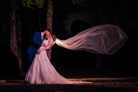 Fotos espontâneas de casamento

Fotógrafo de casamento [cidade/estado]

Casamento com mini ensaio dos noivos

Making of da noiva e do noivo

Cerimônia de casamento emocionante

Festa de casamento com fotos divertidas

Casamento com luz natural

Ensaio de '