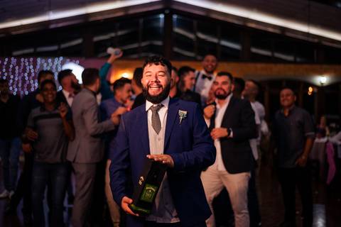 Fotos espontâneas de casamento

Fotógrafo de casamento [cidade/estado]

Casamento com mini ensaio dos noivos

Making of da noiva e do noivo

Cerimônia de casamento emocionante

Festa de casamento com fotos divertidas

Casamento com luz natural

Ensaio de '