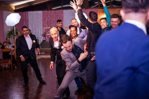 Fotos espontâneas de casamento

Fotógrafo de casamento [cidade/estado]

Casamento com mini ensaio dos noivos

Making of da noiva e do noivo

Cerimônia de casamento emocionante

Festa de casamento com fotos divertidas

Casamento com luz natural

Ensaio de '