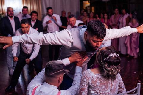 Fotos espontâneas de casamento

Fotógrafo de casamento [cidade/estado]

Casamento com mini ensaio dos noivos

Making of da noiva e do noivo

Cerimônia de casamento emocionante

Festa de casamento com fotos divertidas

Casamento com luz natural

Ensaio de '