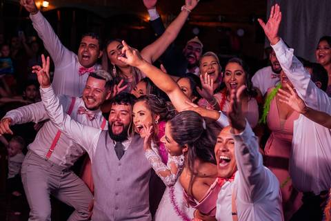 Fotos espontâneas de casamento

Fotógrafo de casamento [cidade/estado]

Casamento com mini ensaio dos noivos

Making of da noiva e do noivo

Cerimônia de casamento emocionante

Festa de casamento com fotos divertidas

Casamento com luz natural

Ensaio de '