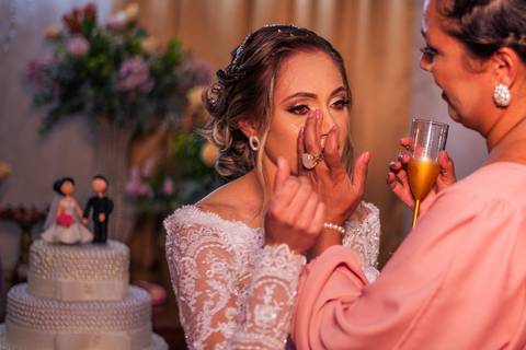 Fotos espontâneas de casamento

Fotógrafo de casamento [cidade/estado]

Casamento com mini ensaio dos noivos

Making of da noiva e do noivo

Cerimônia de casamento emocionante

Festa de casamento com fotos divertidas

Casamento com luz natural

Ensaio de '