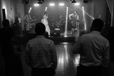 Fotos de casamento

Ensaio de casamento [nome dos noivos]

Casamento [nome dos noivos]

Fotografia de casamento

Casamento ao ar livre

Casamento íntimo e emocionante

Casamento completo com festa'