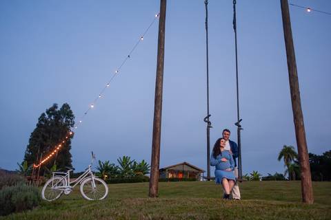 Ensaio gestante ao ar livre

Ensaio gestante externo

Fotos de gestante na natureza

Ensaio fotográfico gestante

Ensaio gestante com luz natural

Fotografia de gestante externa

'