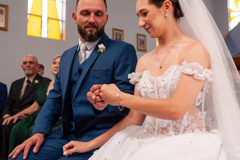 Making of da noiva e do noivo

Cerimônia emocionante de casamento

Fotos espontâneas no casamento

Mini ensaio dos noivos no dia

Detalhes da decoração do casamento

Festa de casamento animada

Casamento com luz natural

Casamento ao ar livre / no campo /'