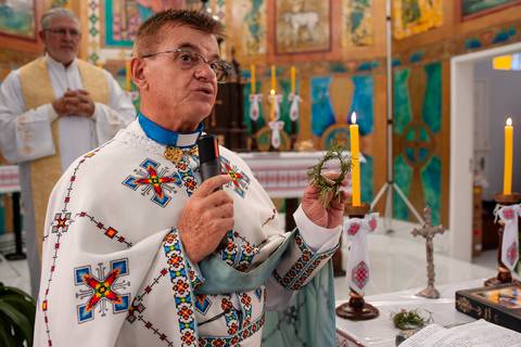 Making of da noiva e do noivo

Cerimônia emocionante de casamento

Fotos espontâneas no casamento

Mini ensaio dos noivos no dia

Detalhes da decoração do casamento

Festa de casamento animada

Casamento com luz natural

Casamento ao ar livre / no campo /'