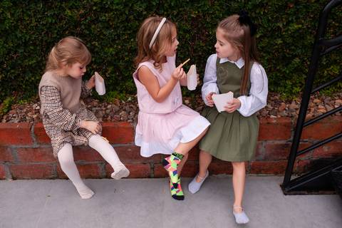 Fotos espontâneas de aniversário infantil

Momentos especiais do aniversário

Aniversário de [idade] anos do [nome da criança]

Festa infantil com decoração temática

Fotos de criança brincando na festa

Fotógrafo de aniversário infantil em [sua cidade]

'