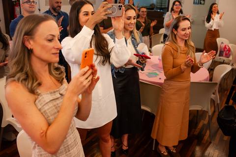 Fotos espontâneas de aniversário infantil

Momentos especiais do aniversário

Aniversário de [idade] anos do [nome da criança]

Festa infantil com decoração temática

Fotos de criança brincando na festa

Fotógrafo de aniversário infantil em [sua cidade]

'