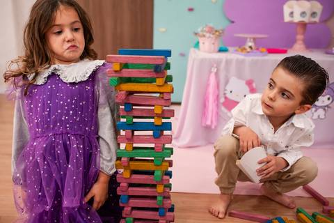 Fotos espontâneas de aniversário infantil

Momentos especiais do aniversário

Aniversário de [idade] anos do [nome da criança]

Festa infantil com decoração temática

Fotos de criança brincando na festa

Fotógrafo de aniversário infantil em [sua cidade]

'