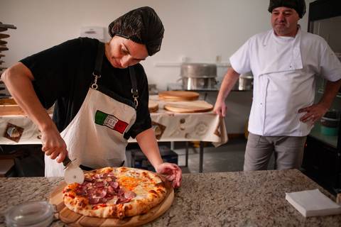 Fotos espontâneas de aniversário infantil

Momentos especiais do aniversário

Aniversário de [idade] anos do [nome da criança]

Festa infantil com decoração temática

Fotos de criança brincando na festa

Fotógrafo de aniversário infantil em [sua cidade]

'