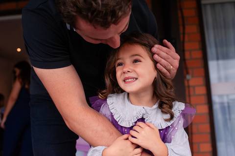 Fotos espontâneas de aniversário infantil

Momentos especiais do aniversário

Aniversário de [idade] anos do [nome da criança]

Festa infantil com decoração temática

Fotos de criança brincando na festa

Fotógrafo de aniversário infantil em [sua cidade]

'