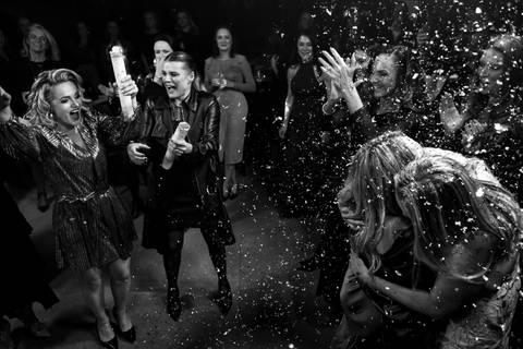 ensaio fotográfico feminino 50 anos

ideias para fotos de 50 anos

comemoração de 50 anos com ensaio fotográfico

como celebrar os 50 anos com fotos

fotógrafo especializado em aniversário de 50 anos

sessão de fotos ao ar livre 50 anos

fotos espontâneas'