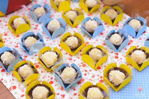 aniversário com decoração no tema circo'