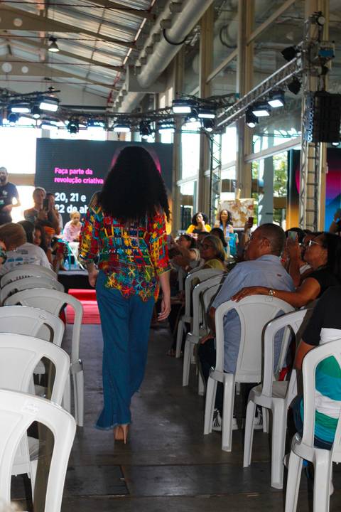 A renda filé alagoana teve destaque com desfile e a presença de patrimônio imaterial.'