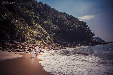 pré casamento, ensaio na praia, ensaio de casal, ensaio pre casamento, fotos na praia, noivas na praia, casamento na praia'