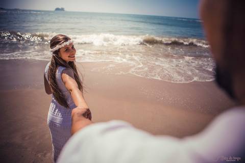 pré casamento, ensaio na praia, ensaio de casal, ensaio pre casamento, fotos na praia, noivas na praia, casamento na praia'
