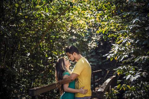 pré casamento, ensaio na praia, ensaio de casal, ensaio pre casamento, fotos na praia, noivas na praia, casamento na praia'