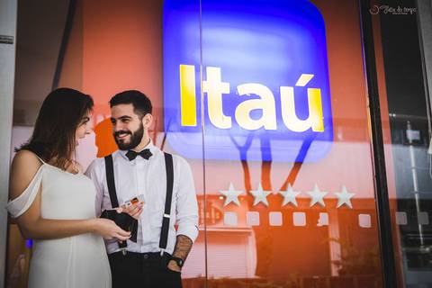 paulista, avenida paulista, ensaio de casal, ensaio urbano, precasamento na paulista, ensaio de casal urbano, itau, banco itau, foto promocional itau'