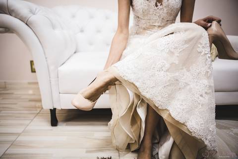 dia da noiva, vestido de noiva, vou casar, qual vestido, maquiagem de noiva, making of noiva, noiva se arrumando, sapato da noiva, sapatos noivas'