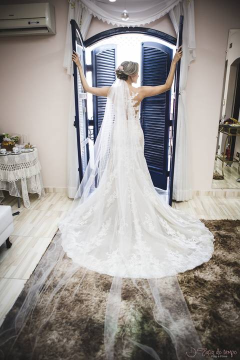 dia da noiva, vestido de noiva, vou casar, qual vestido, maquiagem de noiva, making of noiva, noiva se arrumando, noiva pronta, mantilha, véu, maquiagem de noiva, make noiva'