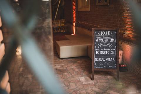 Festa de casamento, fotos de casamento, cerimônia de casamento, casamento rústico, casamento na cidade, casamento moderno, decoração rustica, noiva, noivo'