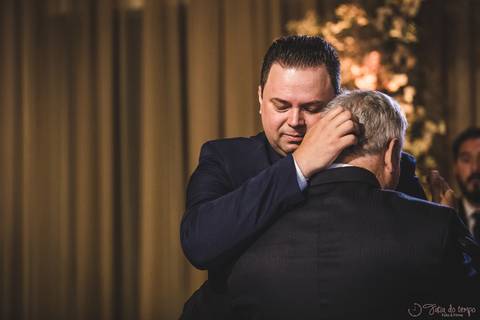 Festa de casamento, fotos de casamento, cerimônia de casamento, casamento rústico, casamento na cidade, casamento moderno, decoração rustica, noiva, noivo'